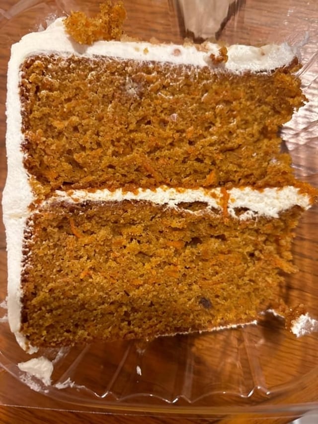 Vegan Carrot Cake - slice.